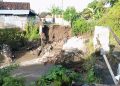 Jembatan Babadan Ambruk, Air Sungai Datang Bukan Buat Ngasih Hoki, Tapi Bikin Ngeri