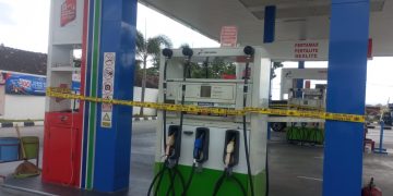 GARAPAN GARING GARENG: TRUCUK BUKAN TRUCUK, TAPI “TRUCUP”! SPBU KLATEN BIKIN KENDARAAN MANDI AIR BBM