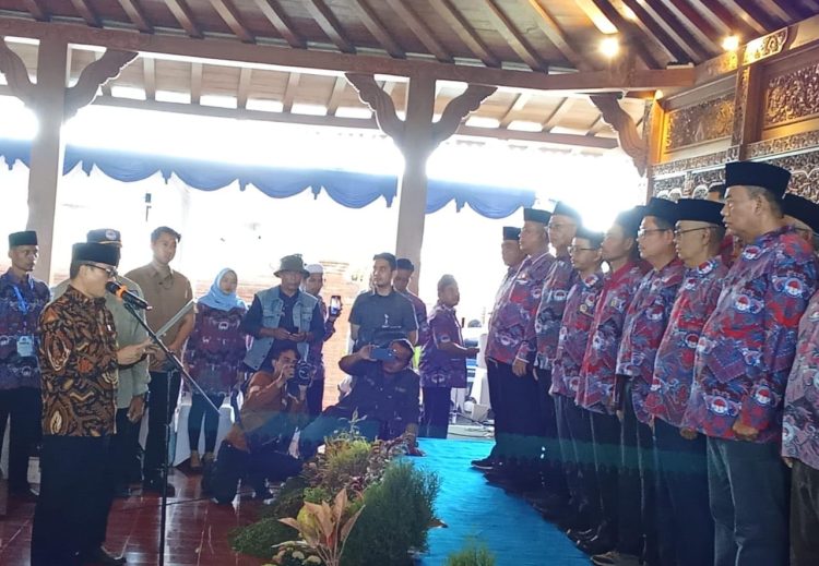 Perangkat Desa Dapat SK? Ora Mung Sangu Kopi!