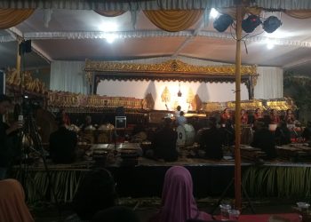 Desa Kranggan Nggedabrus! Kirab 1000 Meter dan Wayang Semalam Suntuk Demi Menjaga Tradisi Pandai Besi