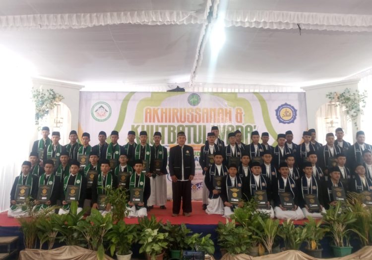Wisuda Tahfidz PTPM AL-Huda dan PPM Daarul Falah 2025: Santri Hafal Qur’an, Negeri Belum Hafal Amanah