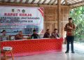 Wakil Bupati Klaten, Benny Indra Ardianto , memberikan sambutan pembukaan raker FKUB Klaten. Foto : Eko /Gareng Petruk